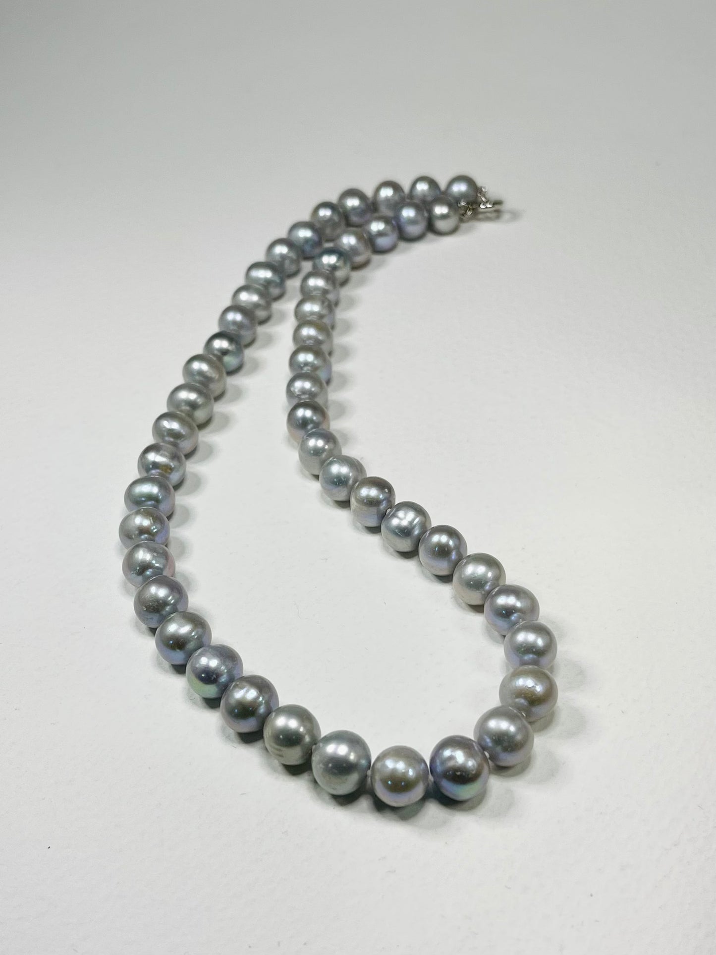 Collar Perla Gris